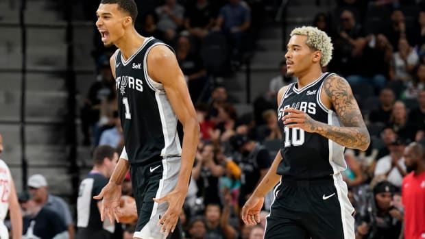 Spurs forwards Victor Wembanyama and Jeremy Sochan during the Spurs' game against the Rockets on Oct. 27, 2023.